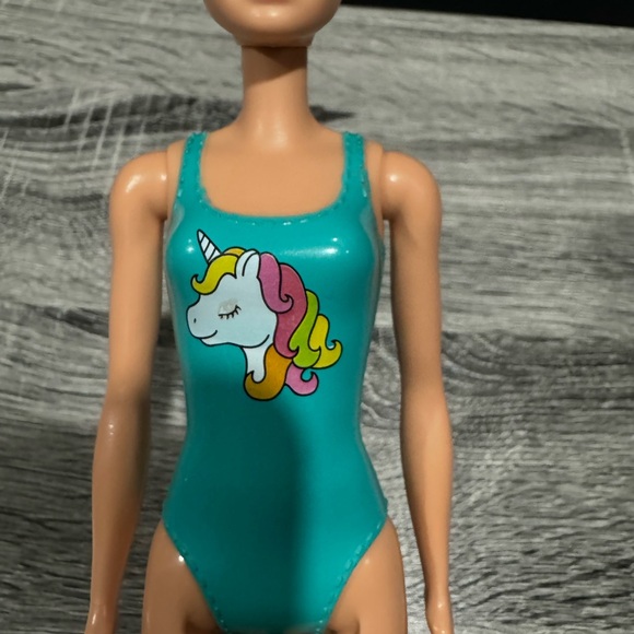 Barbie | Color Reveal: Unicorn Swimsuit Doll - Plastic Toy Doll - Picture 4 of 12